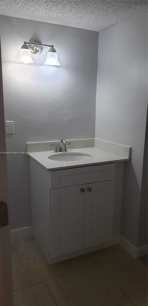 Small Image of 17011 NORTH BAY RD #306, Sunny Isles Beach Number 13
