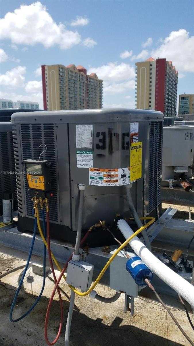Small Image of 17011 NORTH BAY RD #306, Sunny Isles Beach Number 20