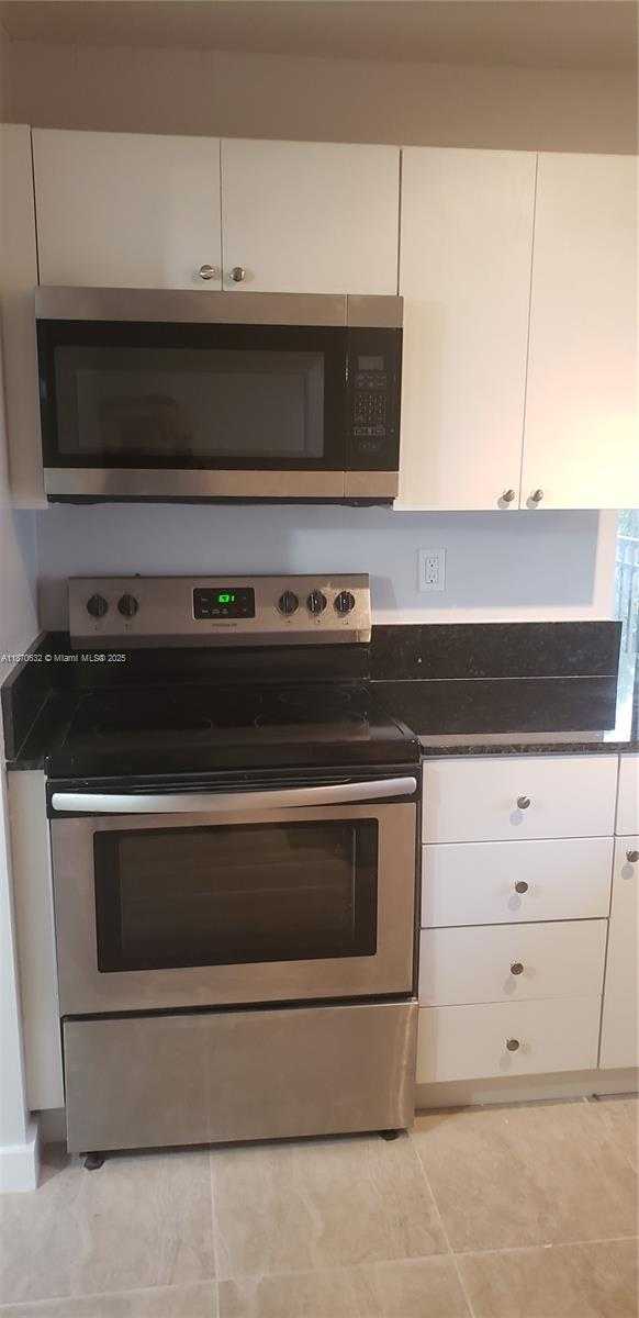 Small Image of 17011 NORTH BAY RD #306, Sunny Isles Beach Number 7