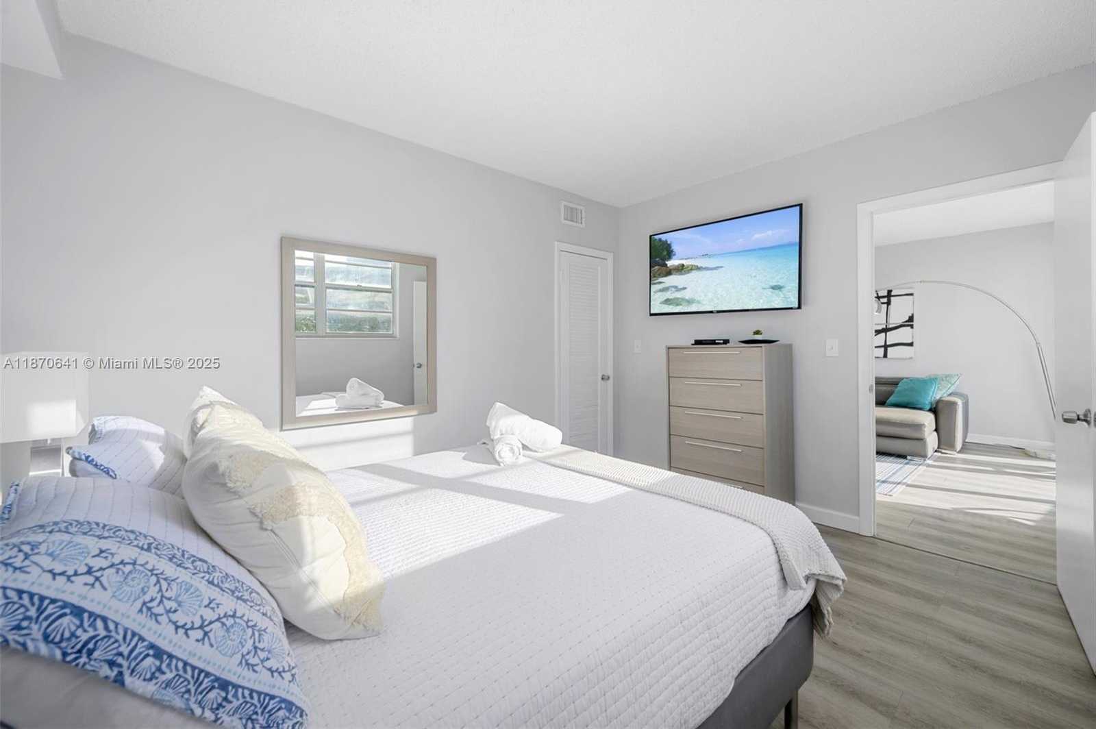Small Image of 19370 COLLINS AVE #321, Sunny Isles Beach Number 10