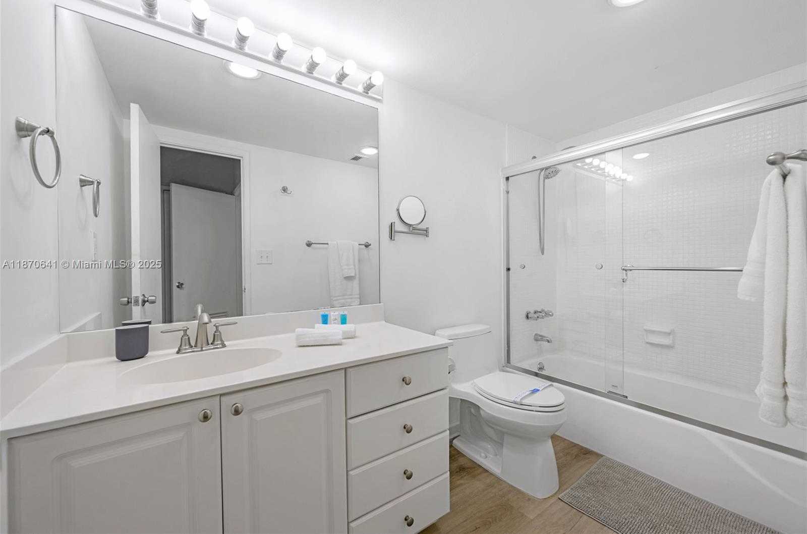 Small Image of 19370 COLLINS AVE #321, Sunny Isles Beach Number 13