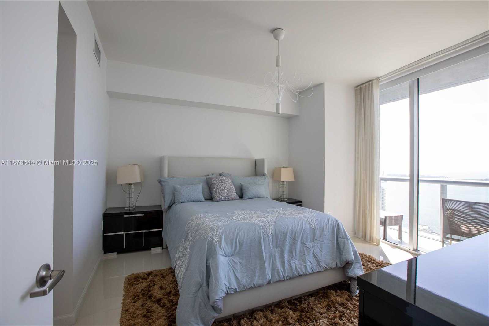 Small Image of 475 BRICKELL AVE #5007, Miami Number 12