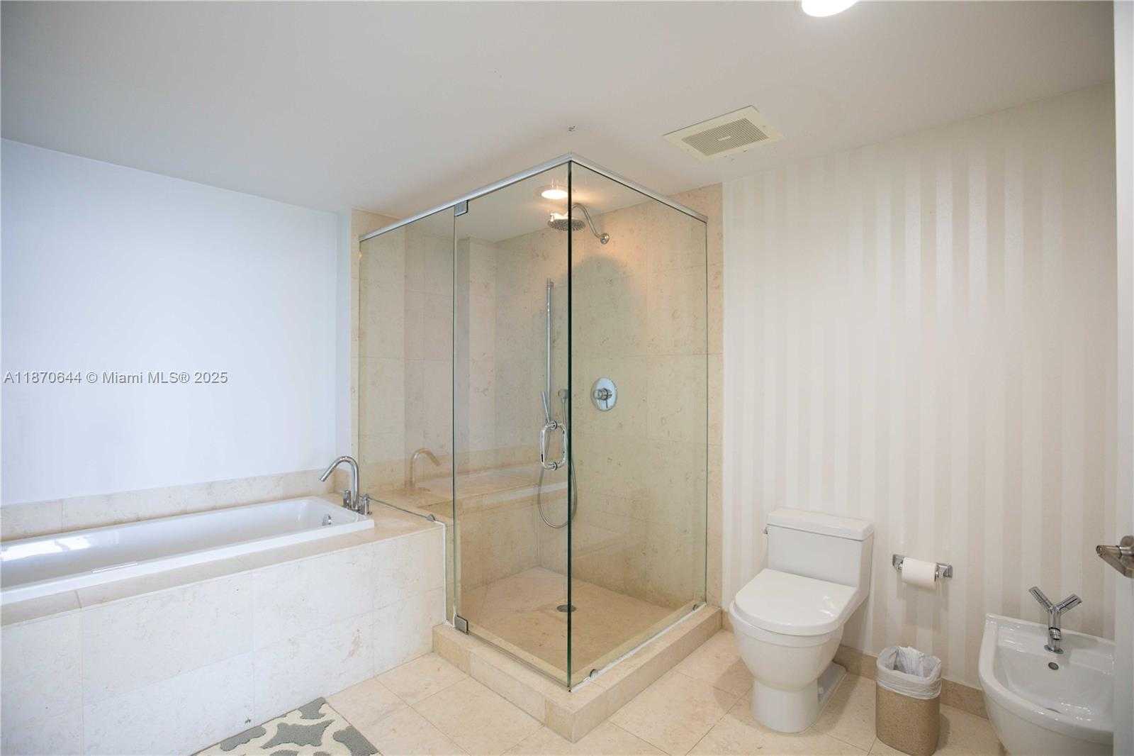 Small Image of 475 BRICKELL AVE #5007, Miami Number 16
