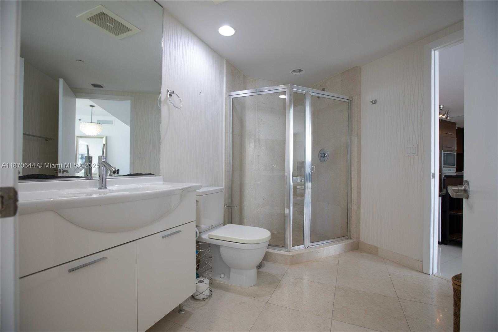 Small Image of 475 BRICKELL AVE #5007, Miami Number 20