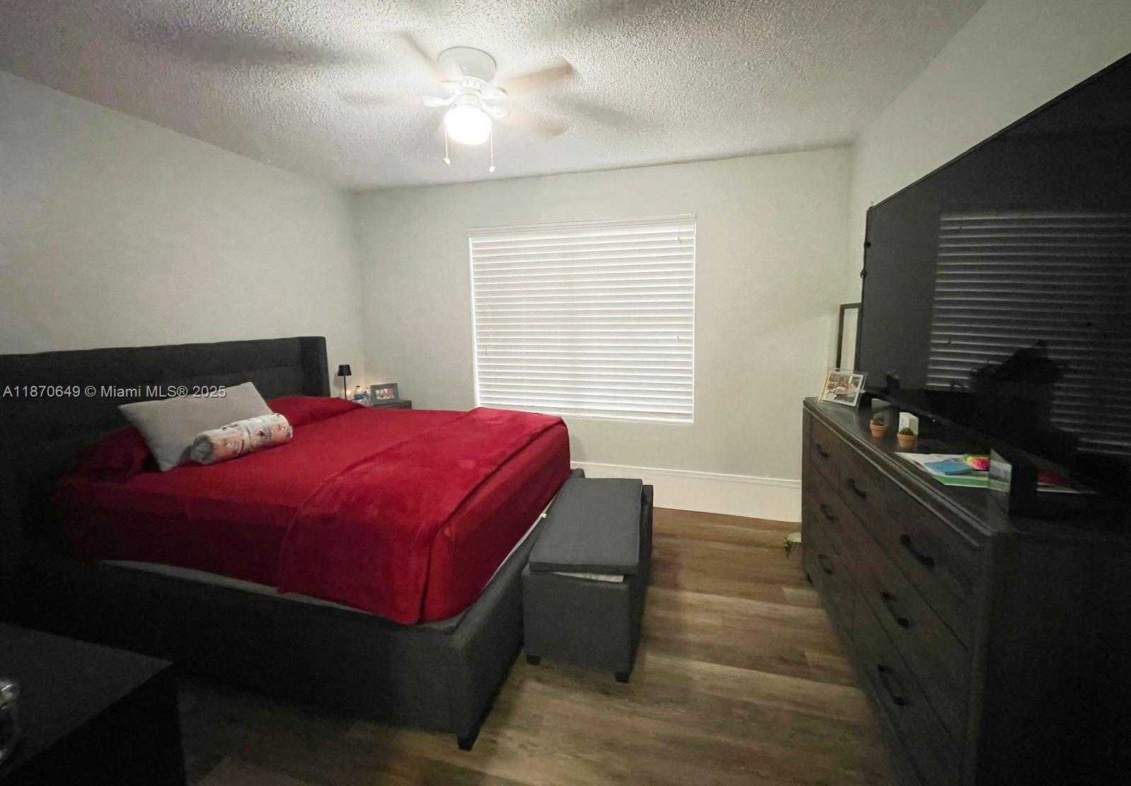 Small Image of 15600 SOUTH WEST 106TH LN #1007, Miami Number 20