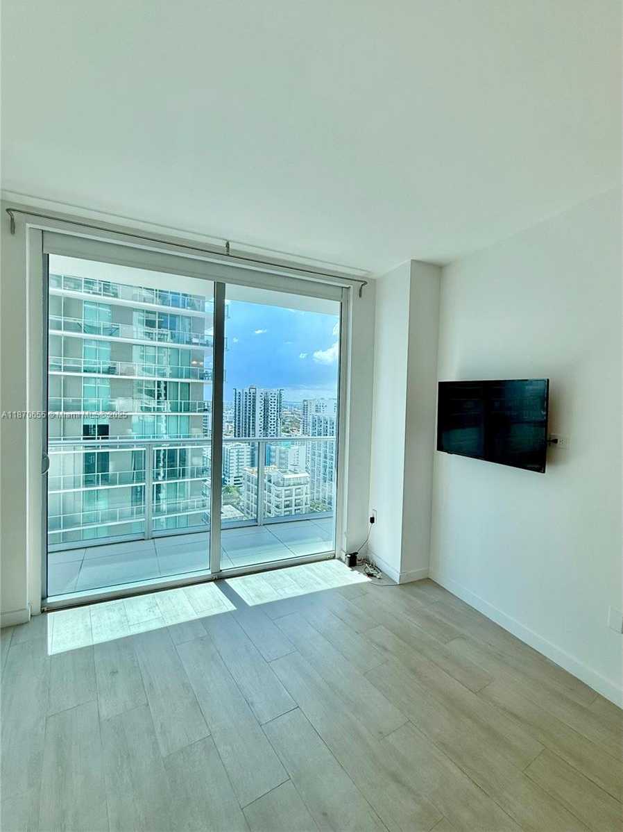 Small Image of 1100 SOUTH MIAMI AVE #2706, Miami Number 6