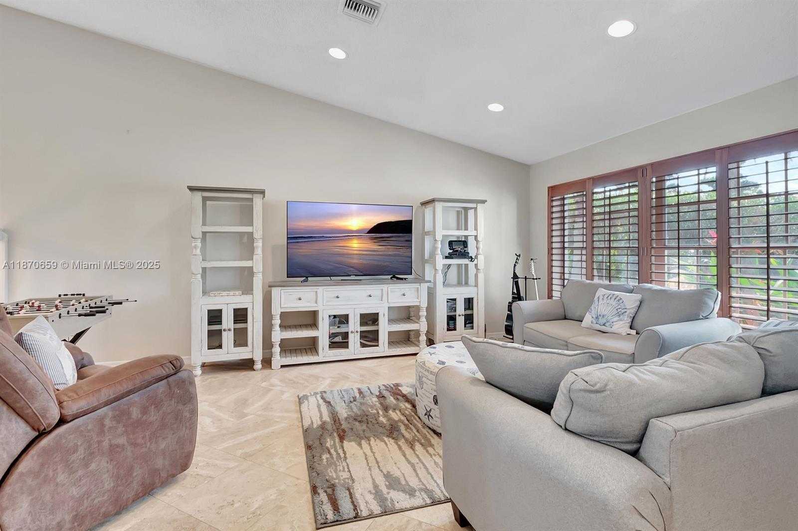 Small Image of 19314 KING PALM CT #19314, Boca Raton Number 6