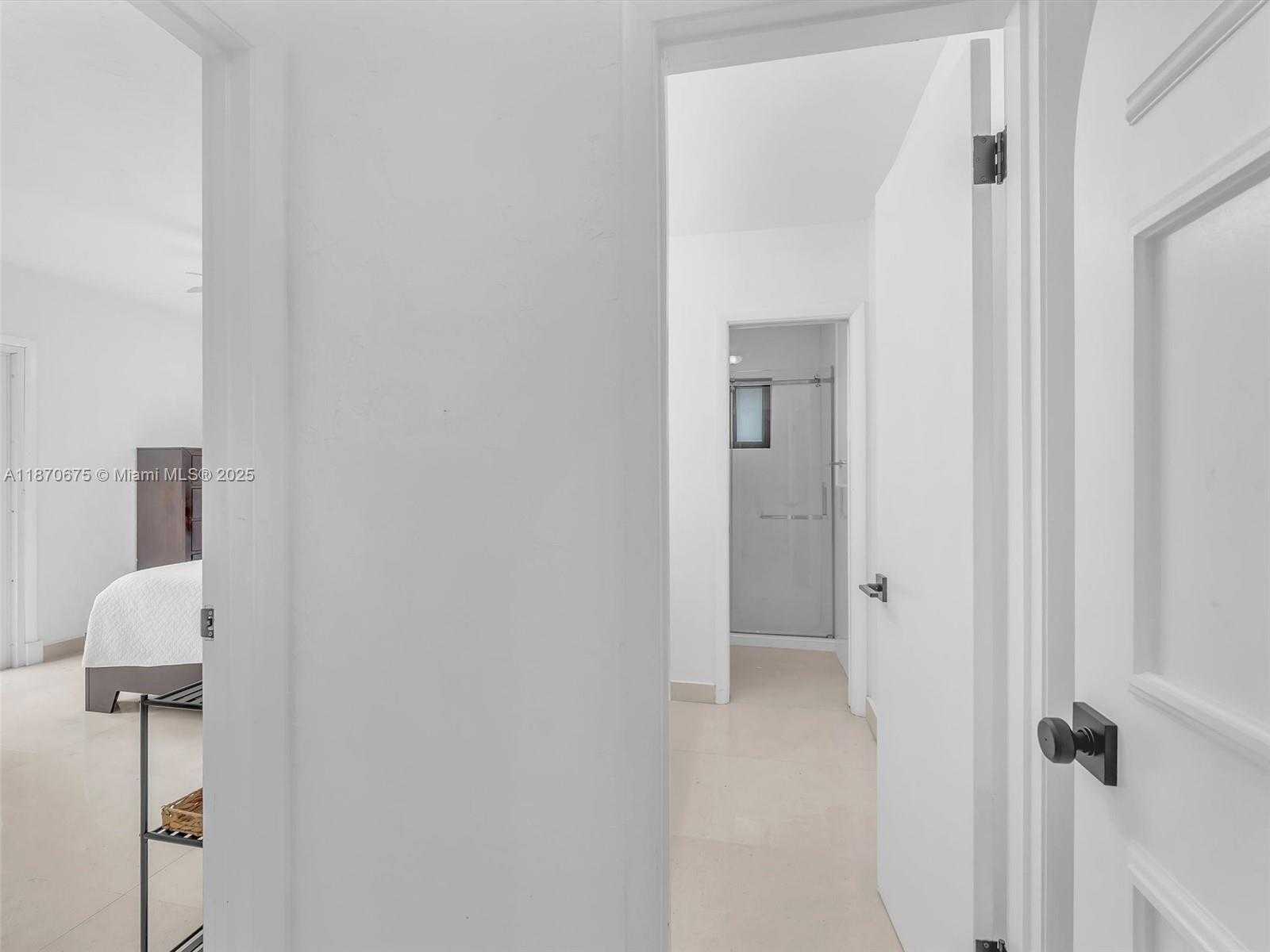 Small Image of 5901 SOUTH WEST 136TH ST, Pinecrest Number 23