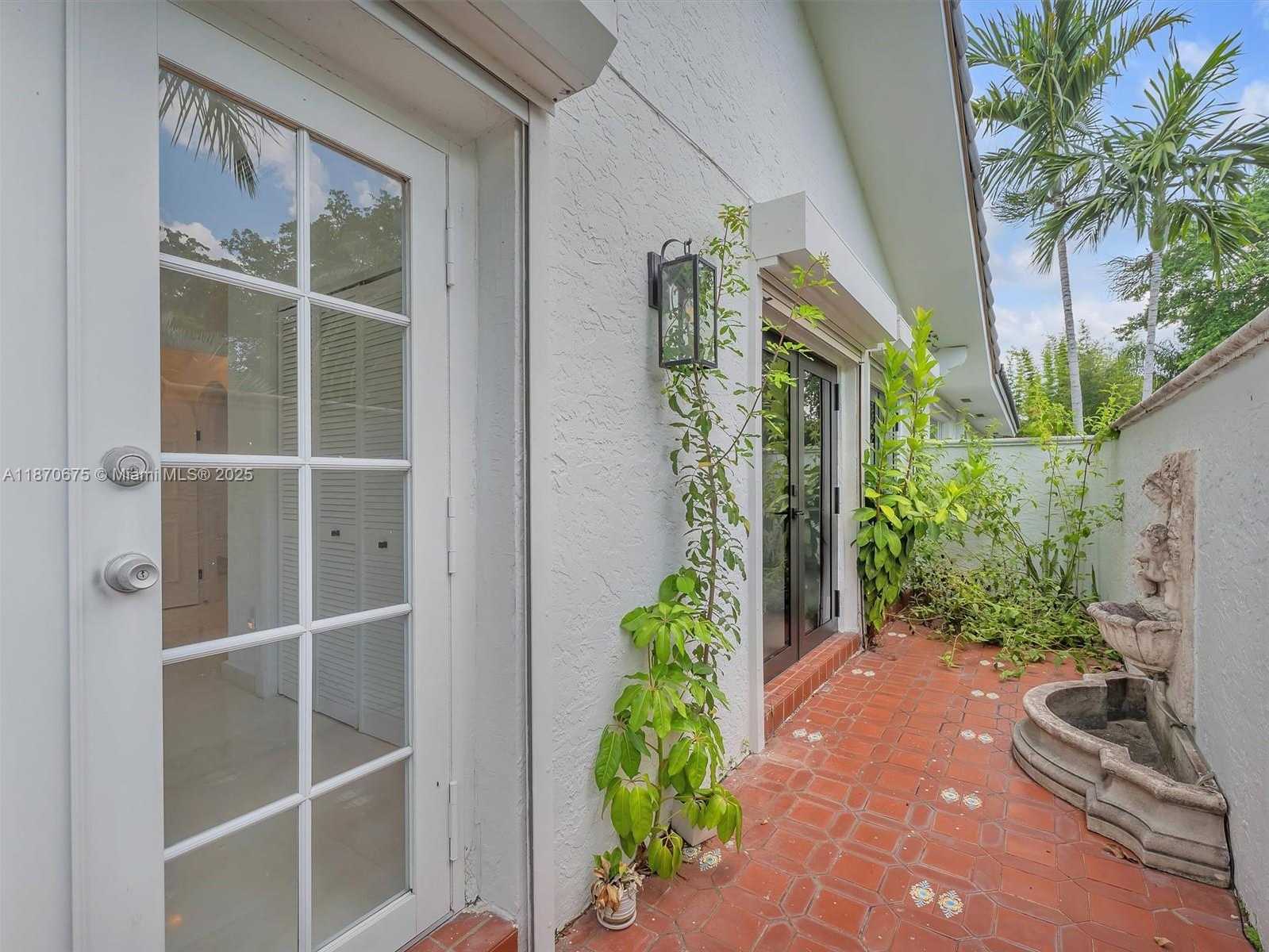Small Image of 5901 SOUTH WEST 136TH ST, Pinecrest Number 29