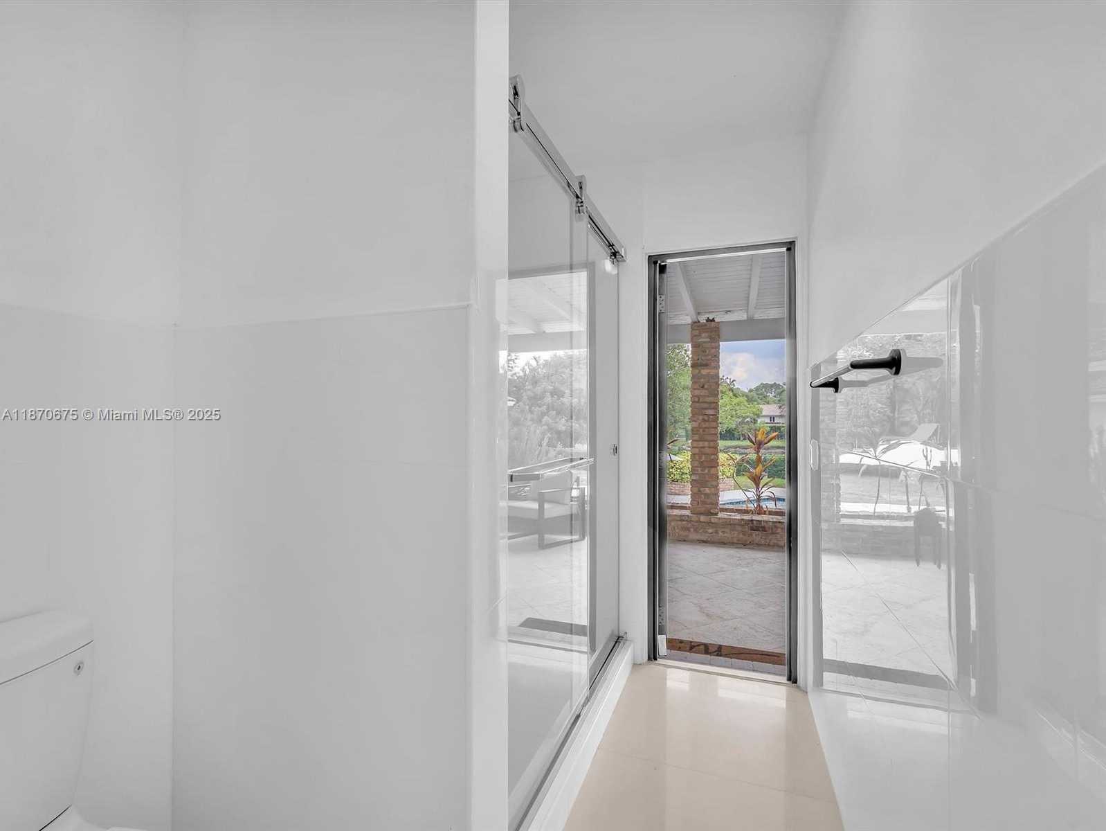 Small Image of 5901 SOUTH WEST 136TH ST, Pinecrest Number 32