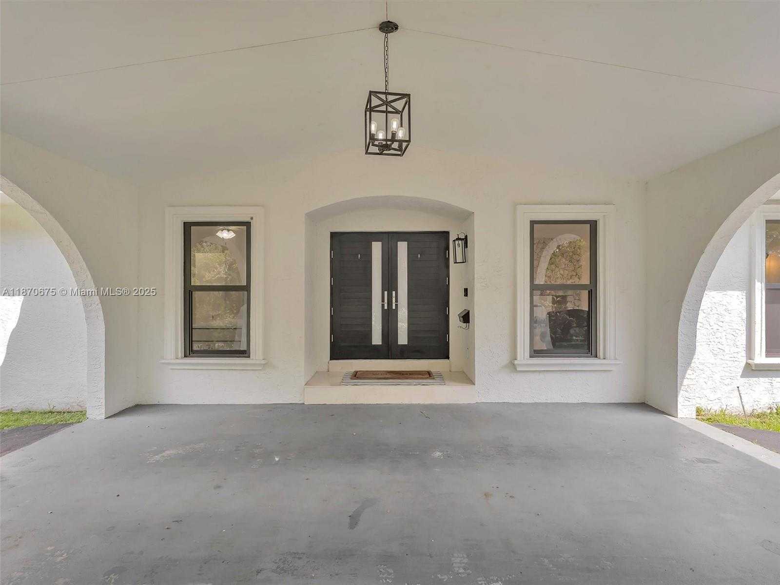 Small Image of 5901 SOUTH WEST 136TH ST, Pinecrest Number 4