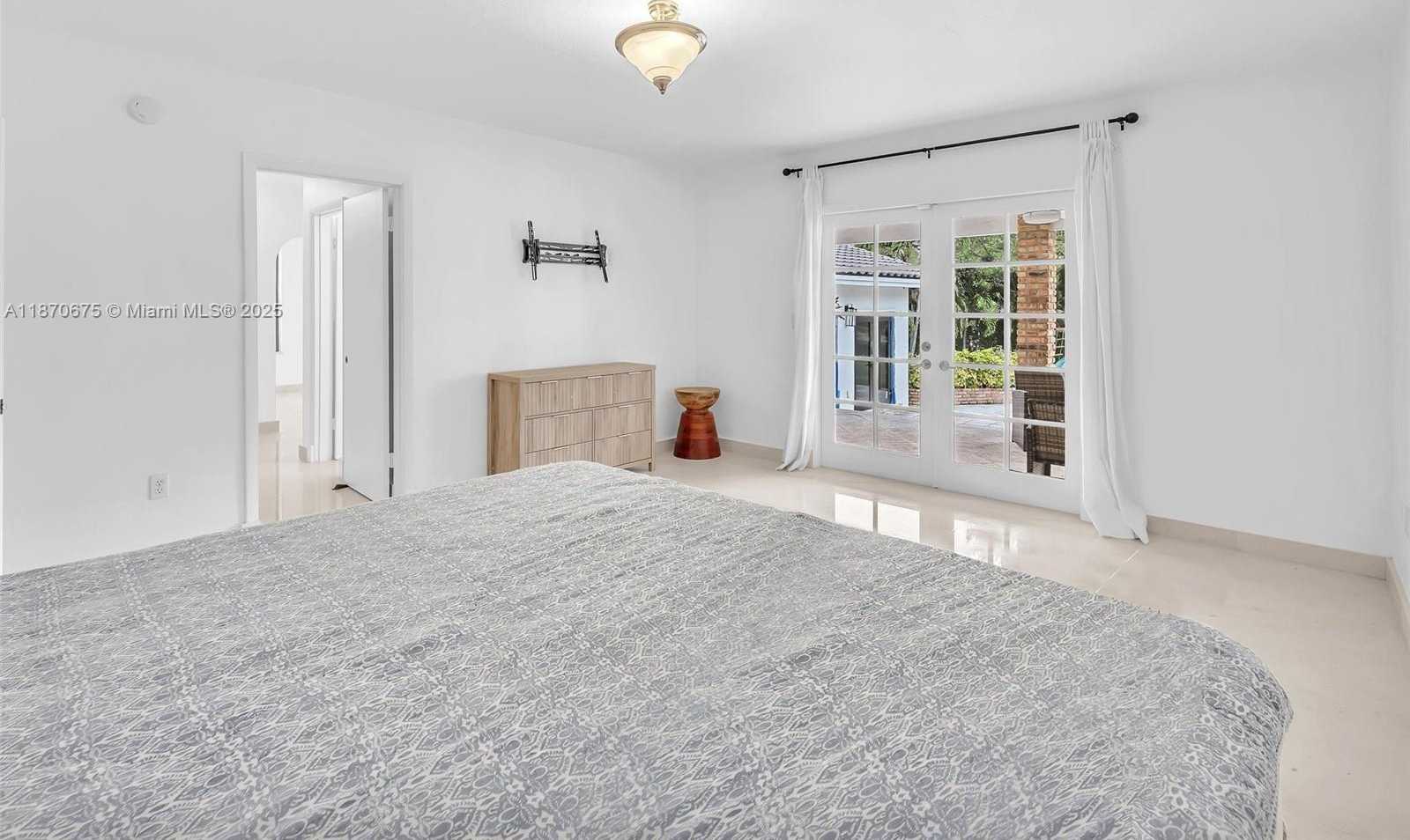 Small Image of 5901 SOUTH WEST 136TH ST, Pinecrest Number 40