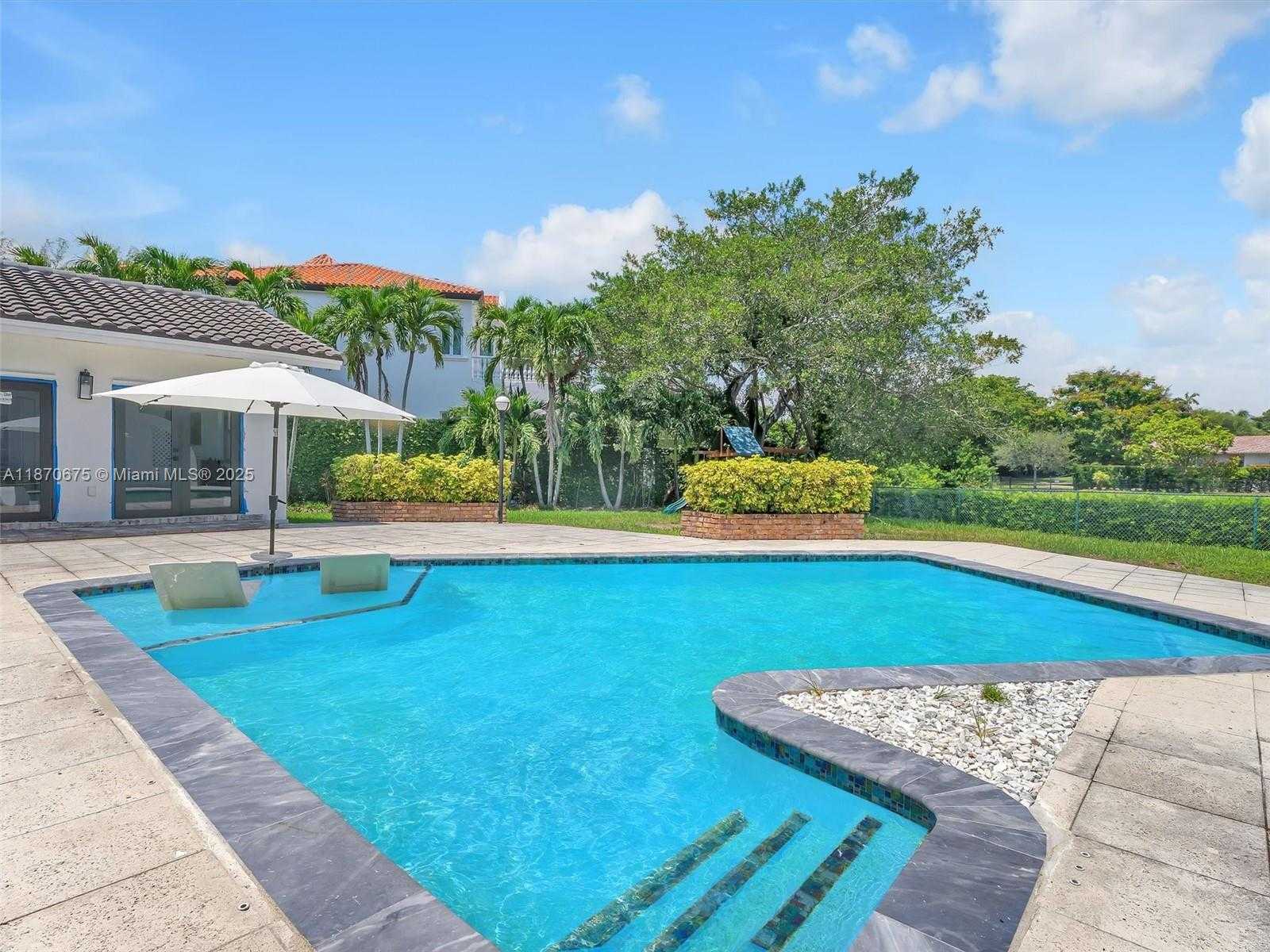 Small Image of 5901 SOUTH WEST 136TH ST, Pinecrest Number 50