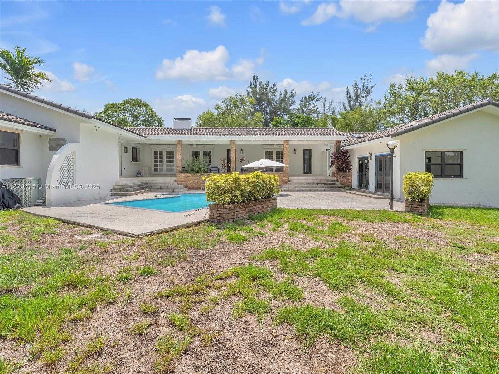 Small Image of 5901 SOUTH WEST 136TH ST, Pinecrest Number 53