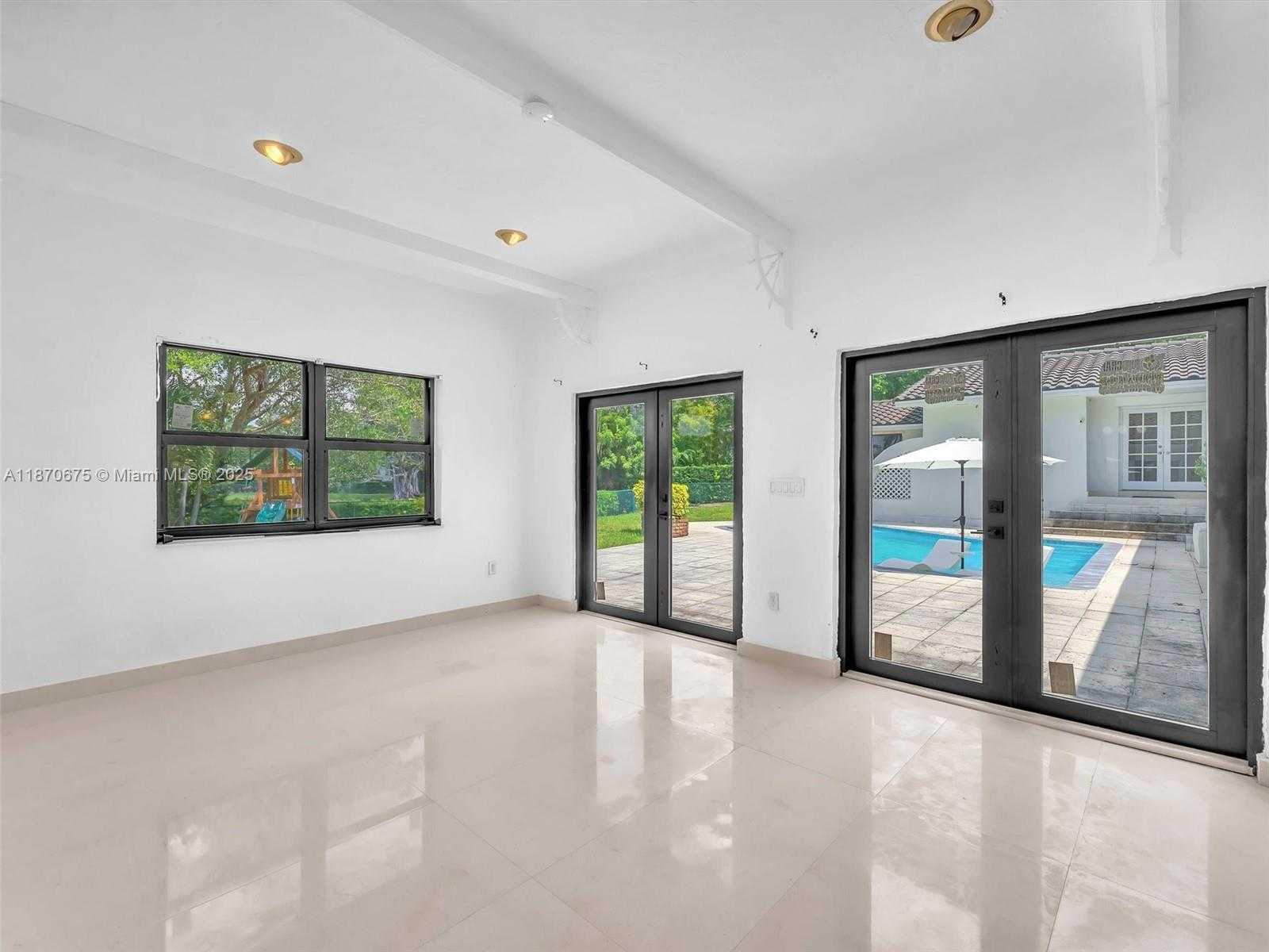 Small Image of 5901 SOUTH WEST 136TH ST, Pinecrest Number 59