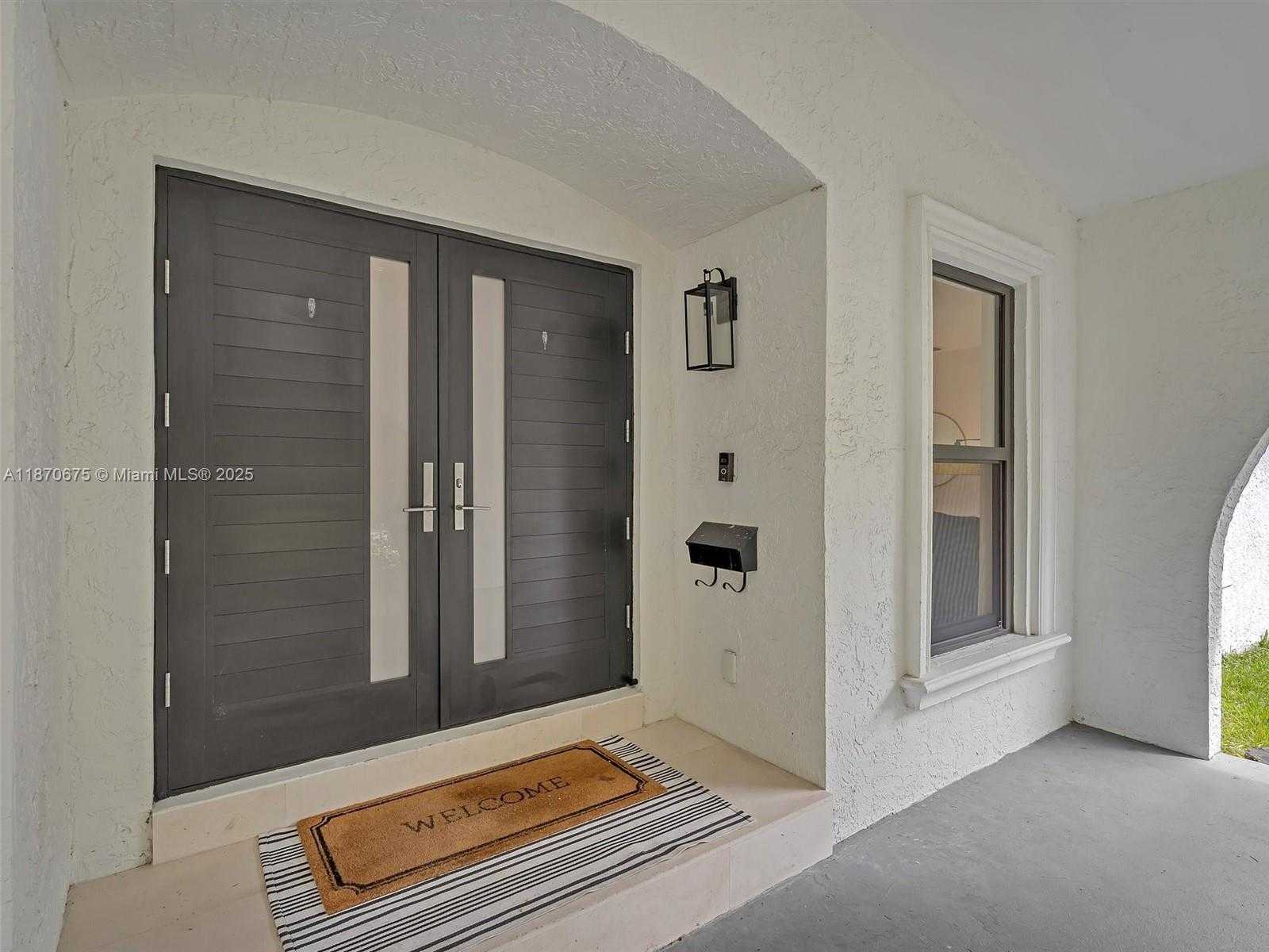 Small Image of 5901 SOUTH WEST 136TH ST, Pinecrest Number 6