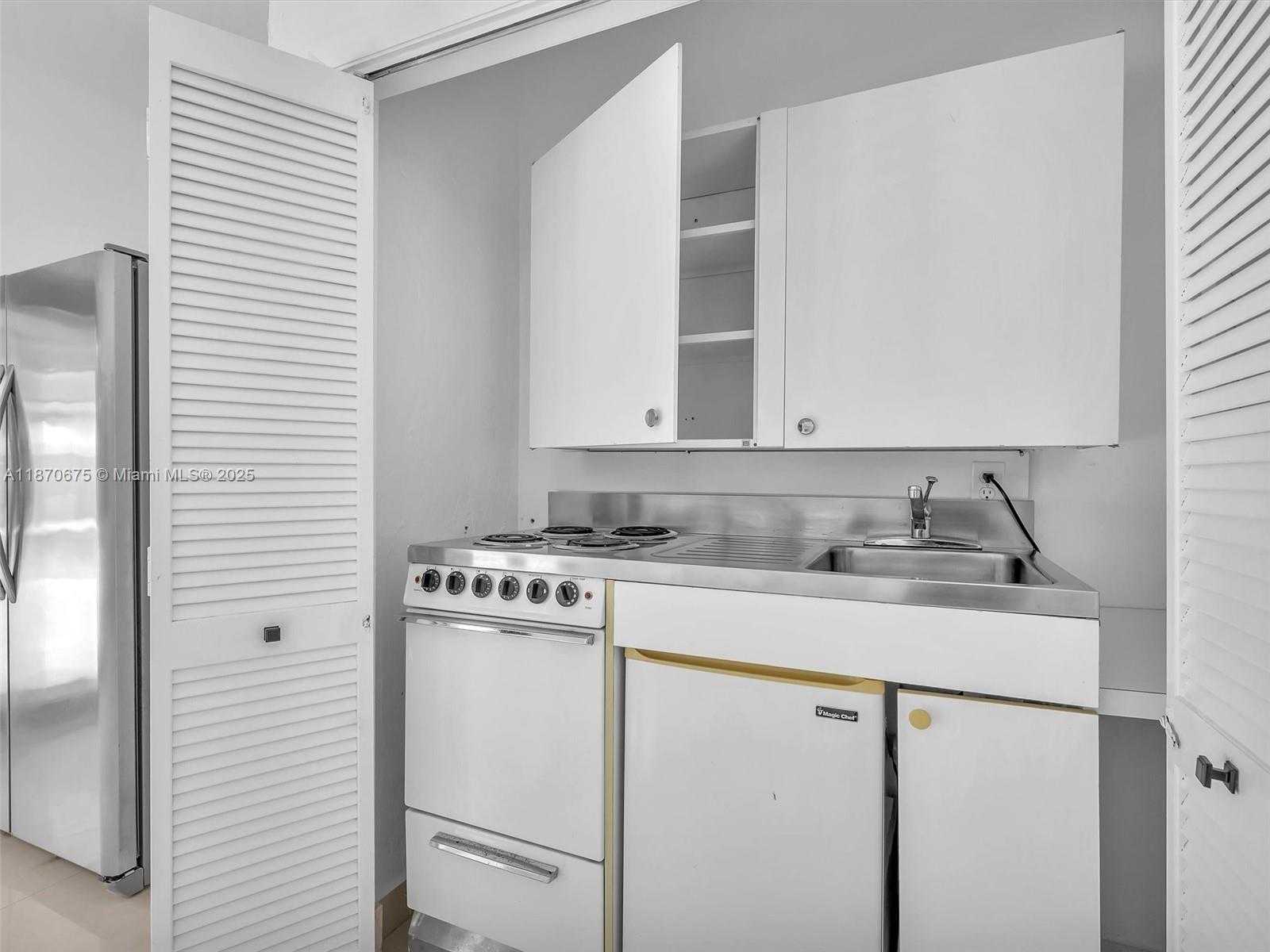 Small Image of 5901 SOUTH WEST 136TH ST, Pinecrest Number 63