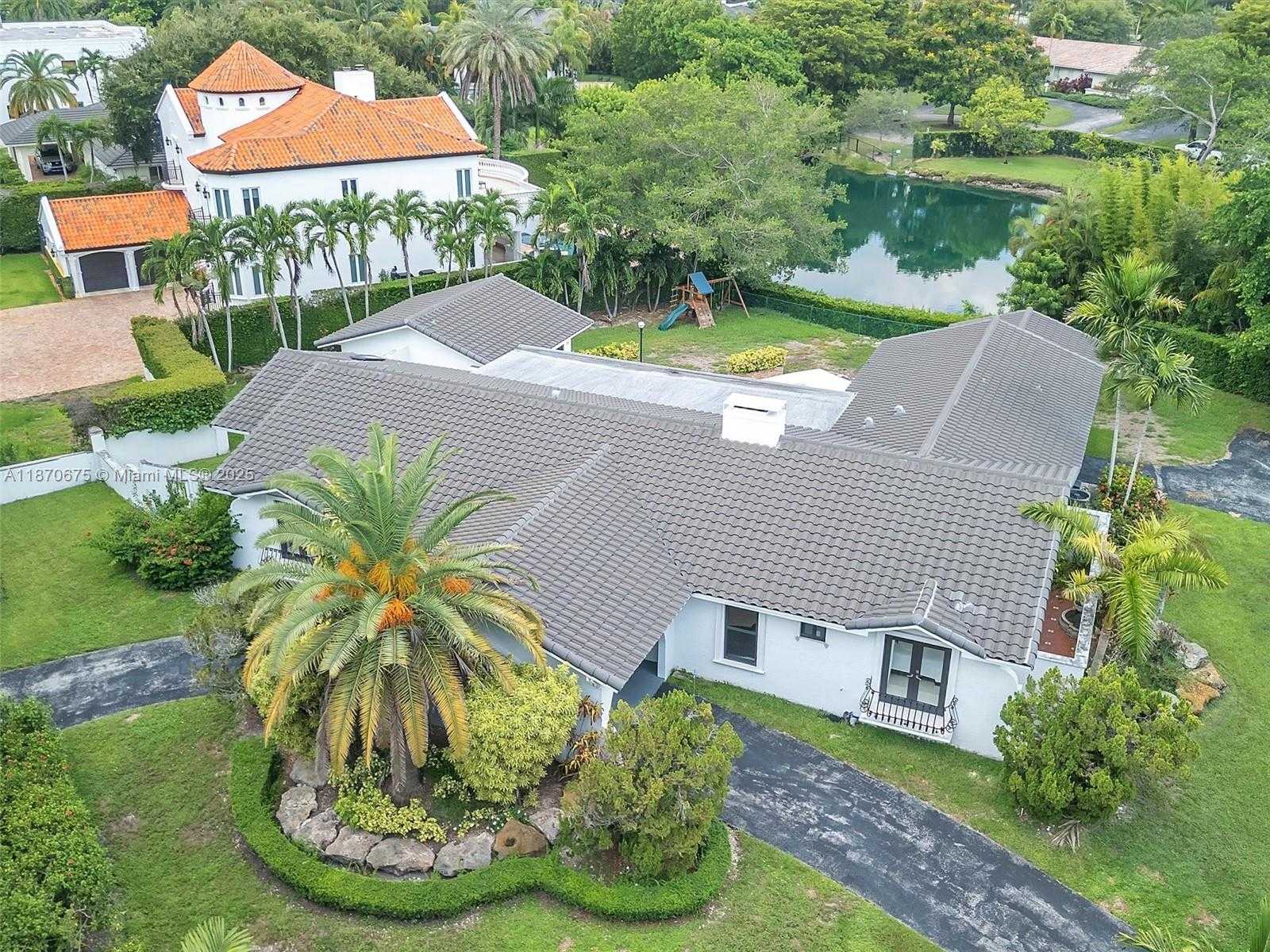 Small Image of 5901 SOUTH WEST 136TH ST, Pinecrest Number 68