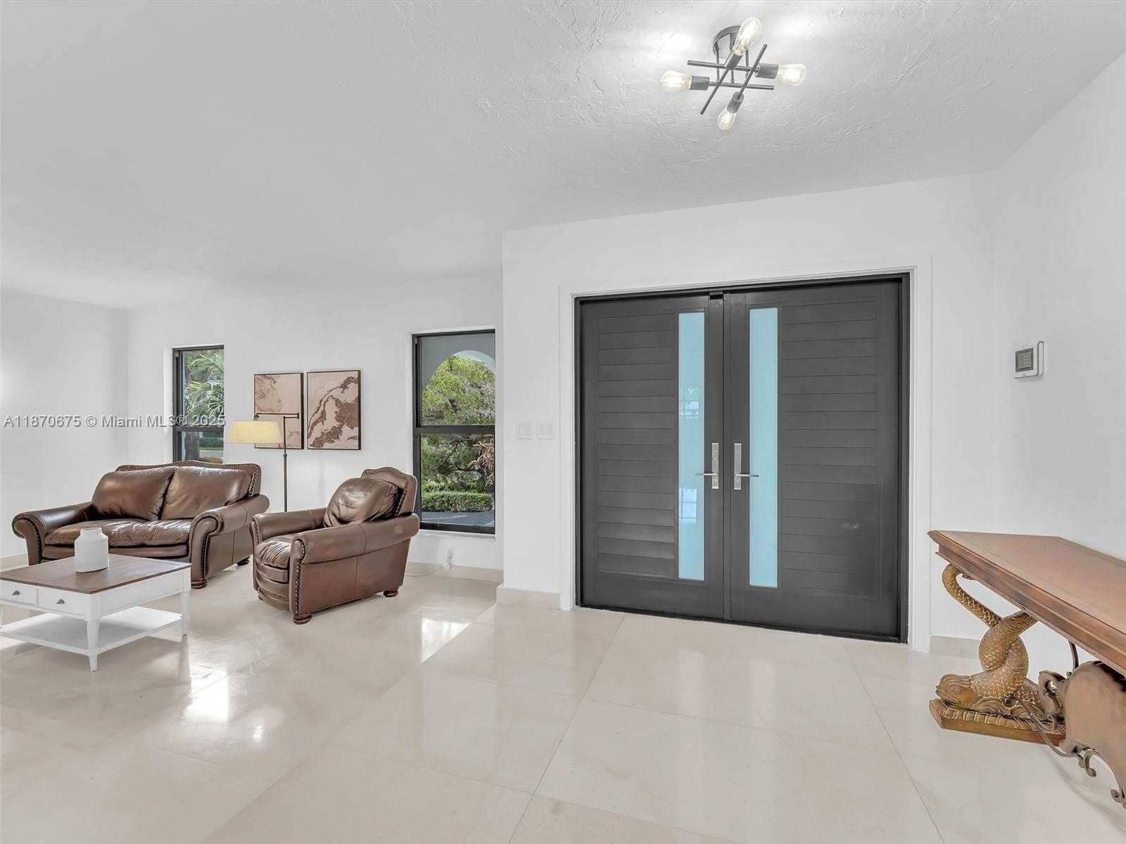 Small Image of 5901 SOUTH WEST 136TH ST, Pinecrest Number 7