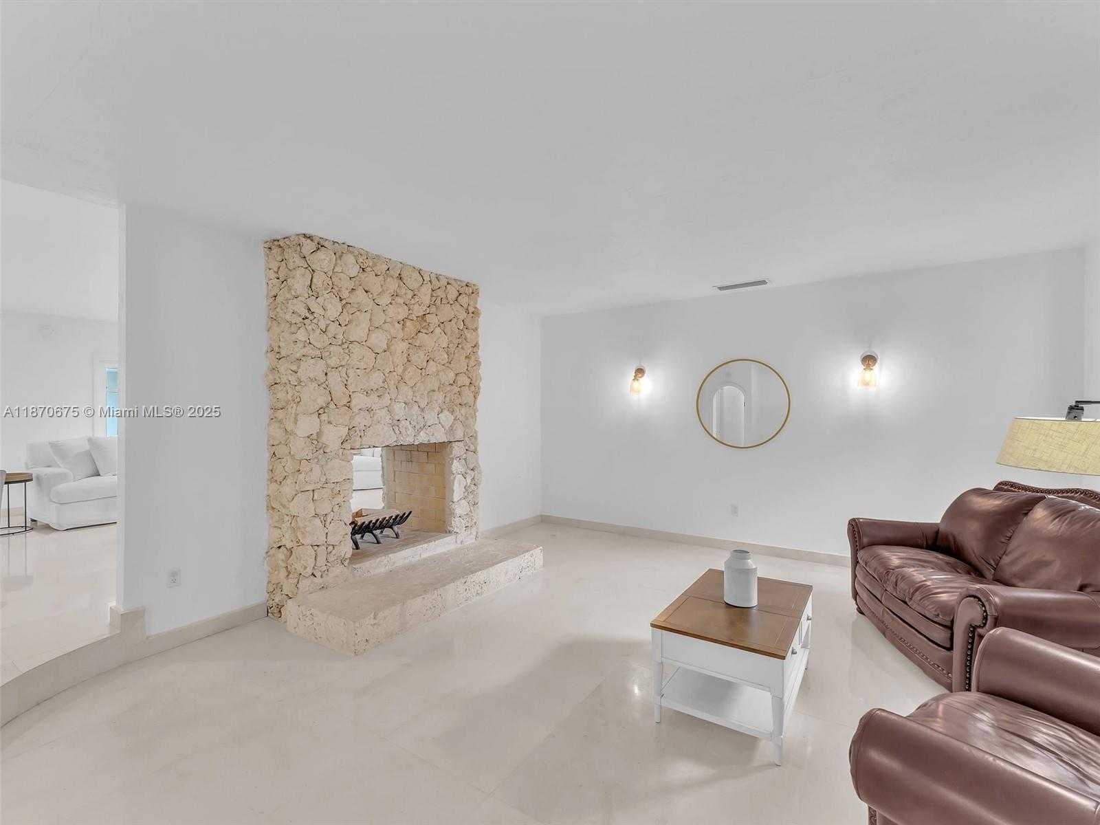 Small Image of 5901 SOUTH WEST 136TH ST, Pinecrest Number 9