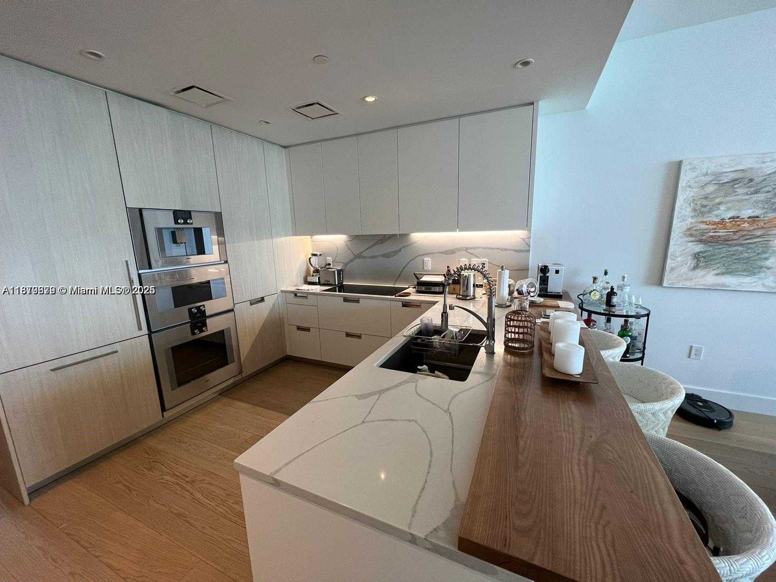 Small Image of 15701 COLLINS AVE #2703, Sunny Isles Beach Number 12