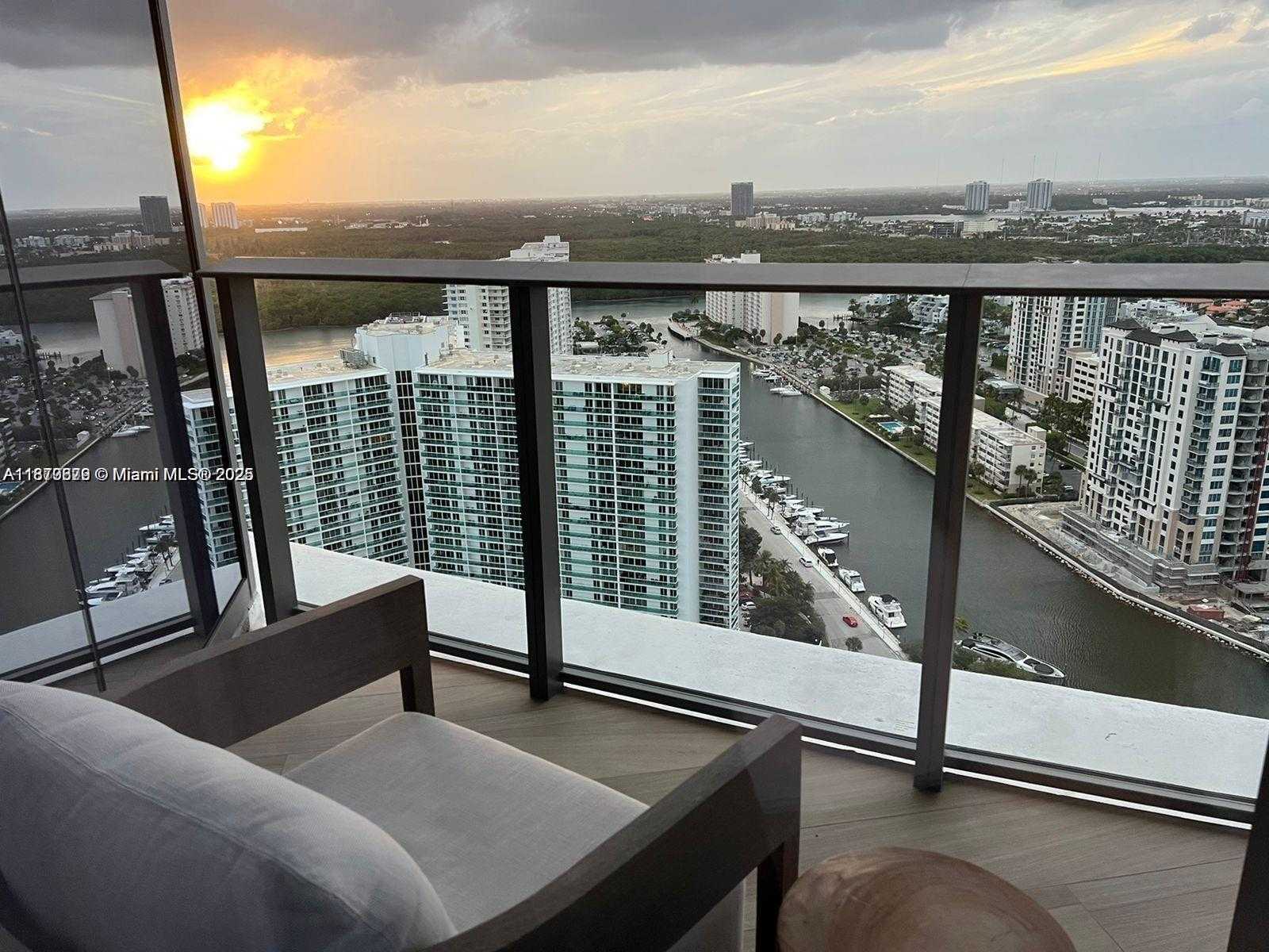 Small Image of 15701 COLLINS AVE #2703, Sunny Isles Beach Number 9