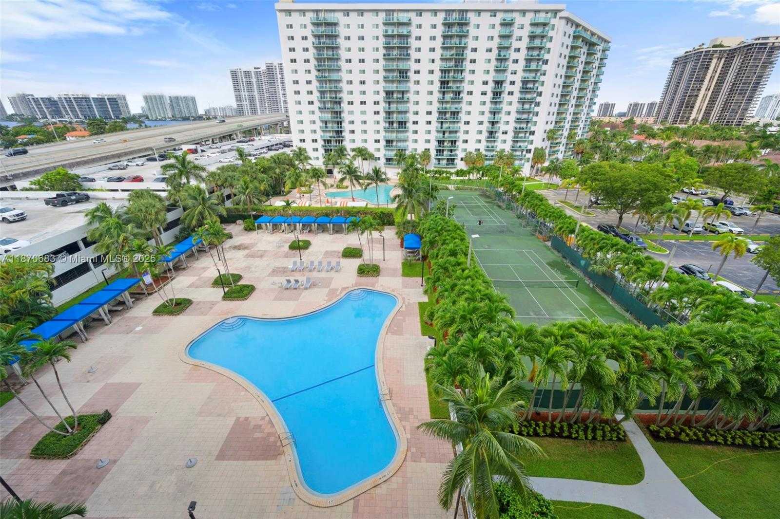 Small Image of 19370 COLLINS AVE #708, Sunny Isles Beach Number 3