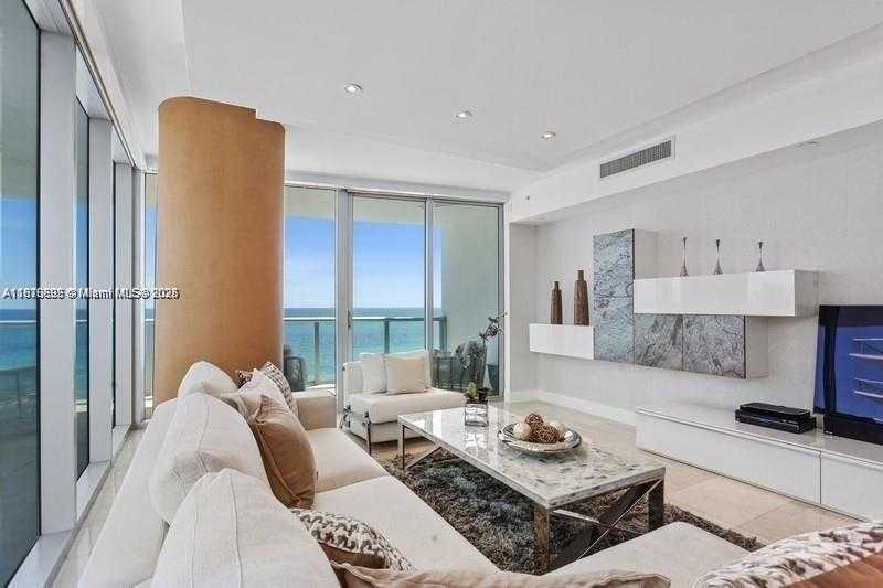 Small Image of 17001 COLLINS AVE #908, Sunny Isles Beach Number 4