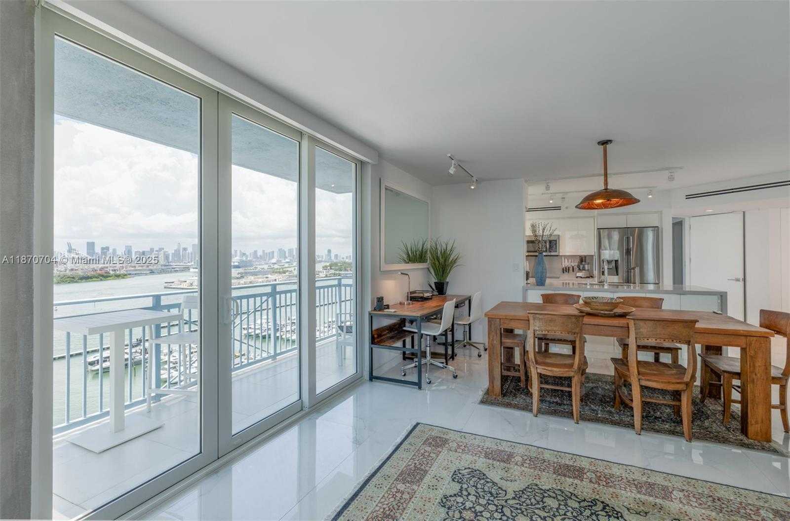 Small Image of 90 ALTON RD #1702, Miami Beach Number 3