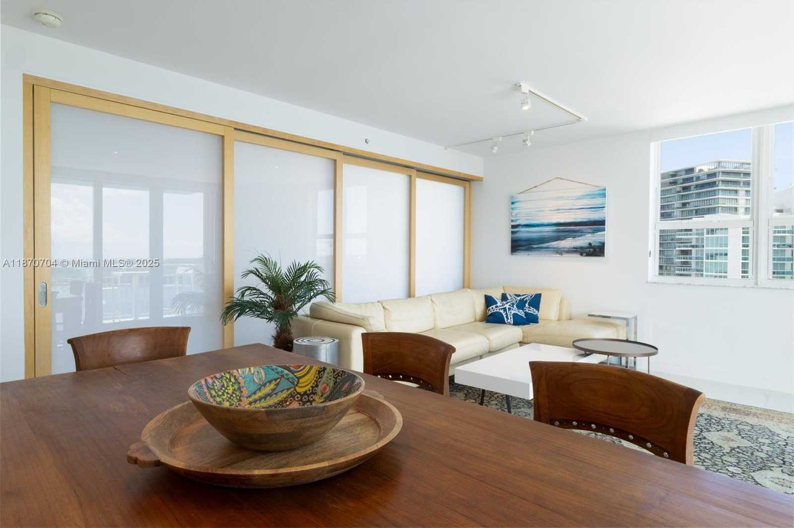 Small Image of 90 ALTON RD #1702, Miami Beach Number 6