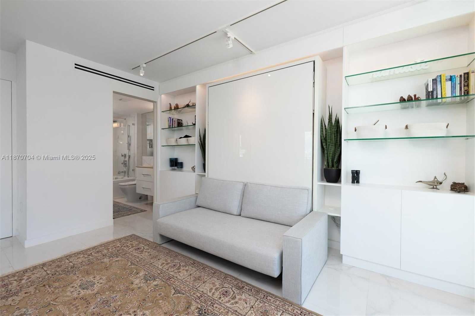 Small Image of 90 ALTON RD #1702, Miami Beach Number 9