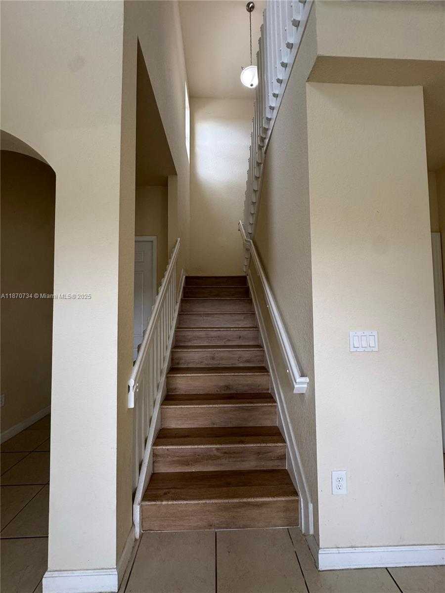 Small Image of 9227 SOUTH WEST 227 TERRACE, Miami Number 10