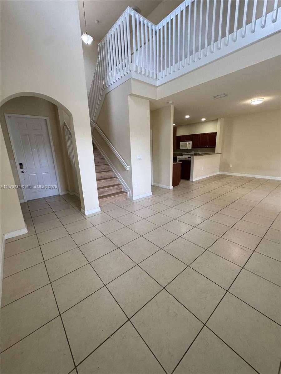 Small Image of 9227 SOUTH WEST 227 TERRACE, Miami Number 11
