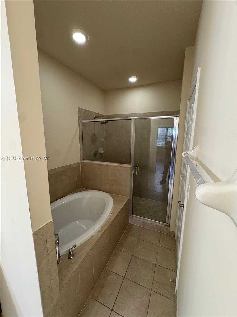 Small Image of 9227 SOUTH WEST 227 TERRACE, Miami Number 13