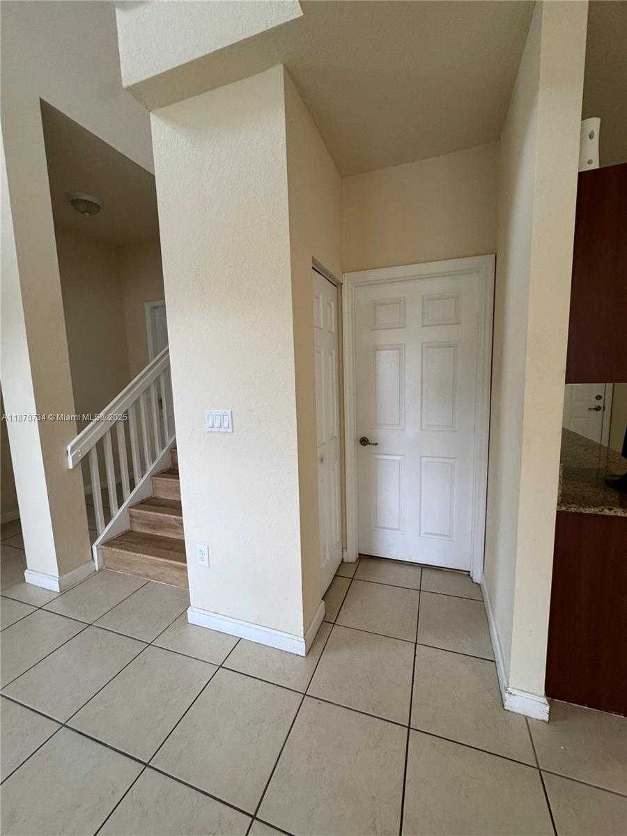 Small Image of 9227 SOUTH WEST 227 TERRACE, Miami Number 8