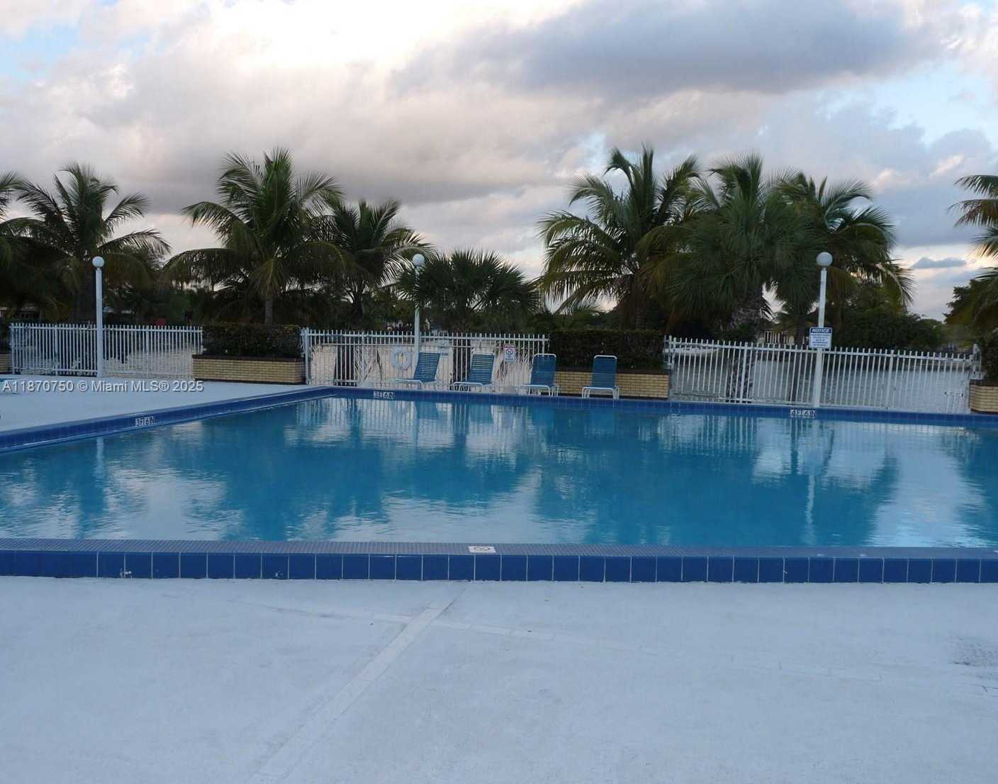 Small Image of 14311 NORTH KENDALL DR #408A, Miami Number 19