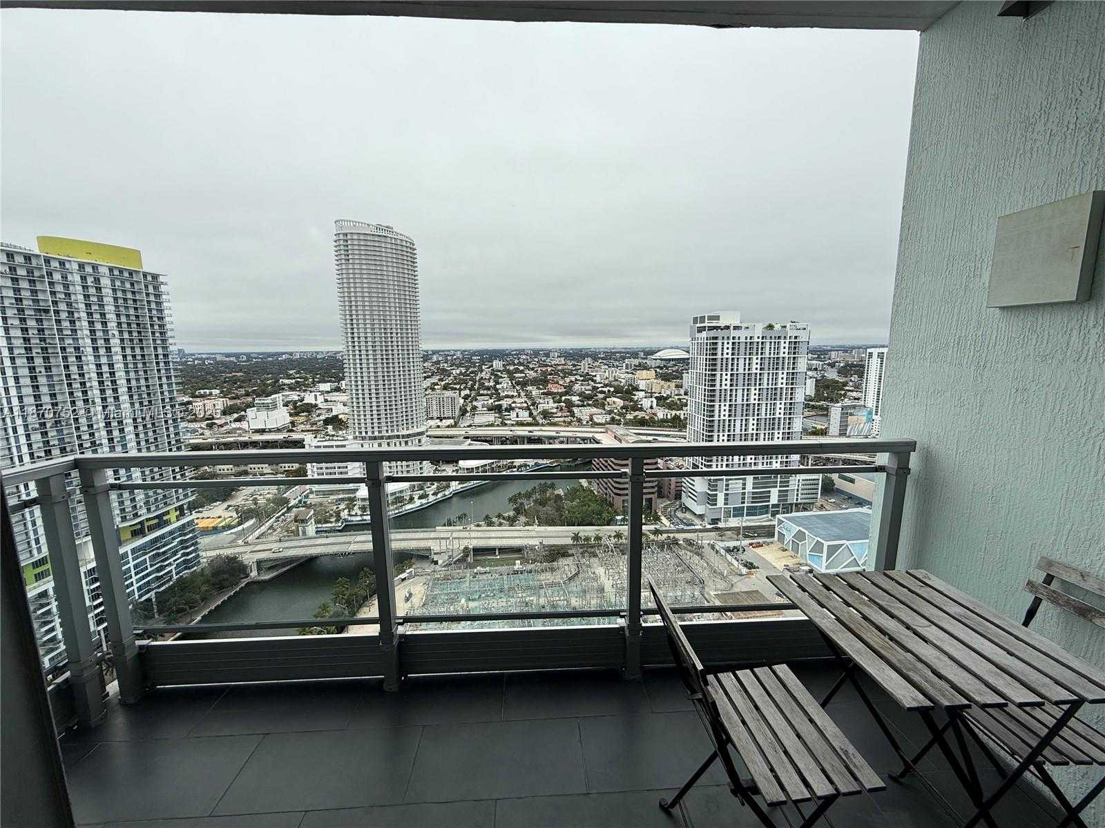 Small Image of 92 SOUTH WEST 3RD ST #3709, Miami Number 23
