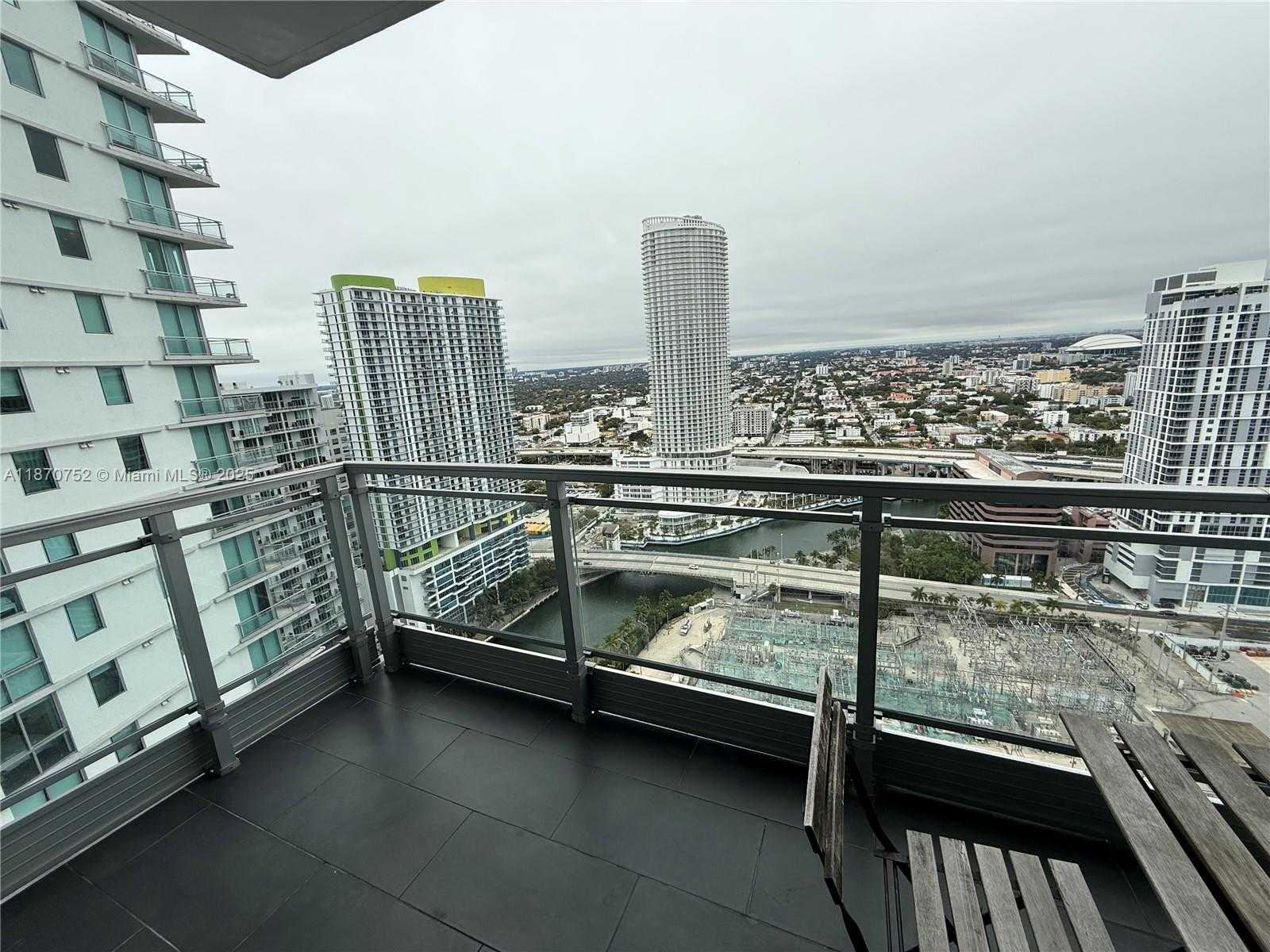 Small Image of 92 SOUTH WEST 3RD ST #3709, Miami Number 24