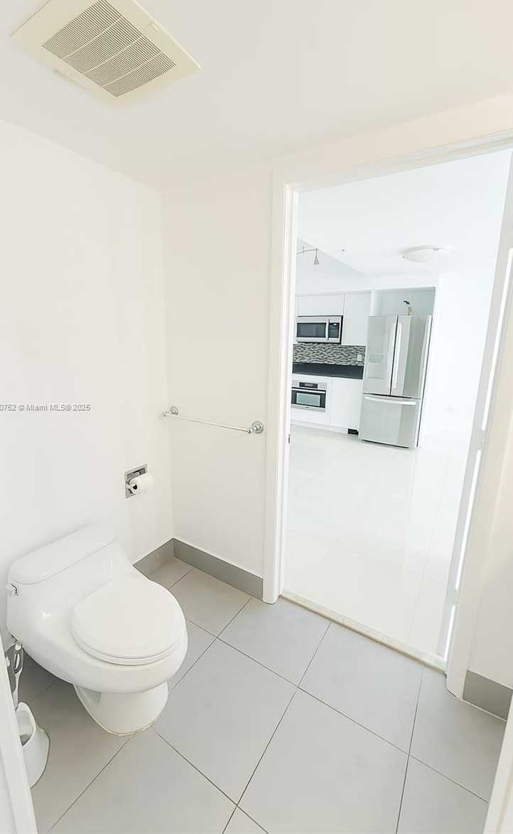 Small Image of 92 SOUTH WEST 3RD ST #3709, Miami Number 50