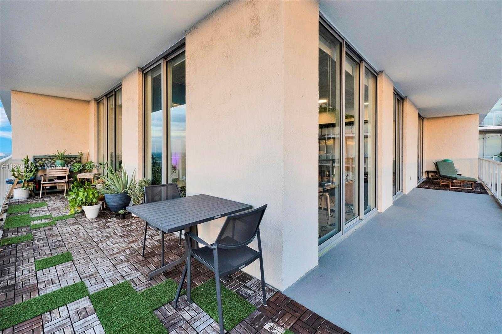 Small Image of 3470 EAST COAST AVE #H2705, Miami Number 18