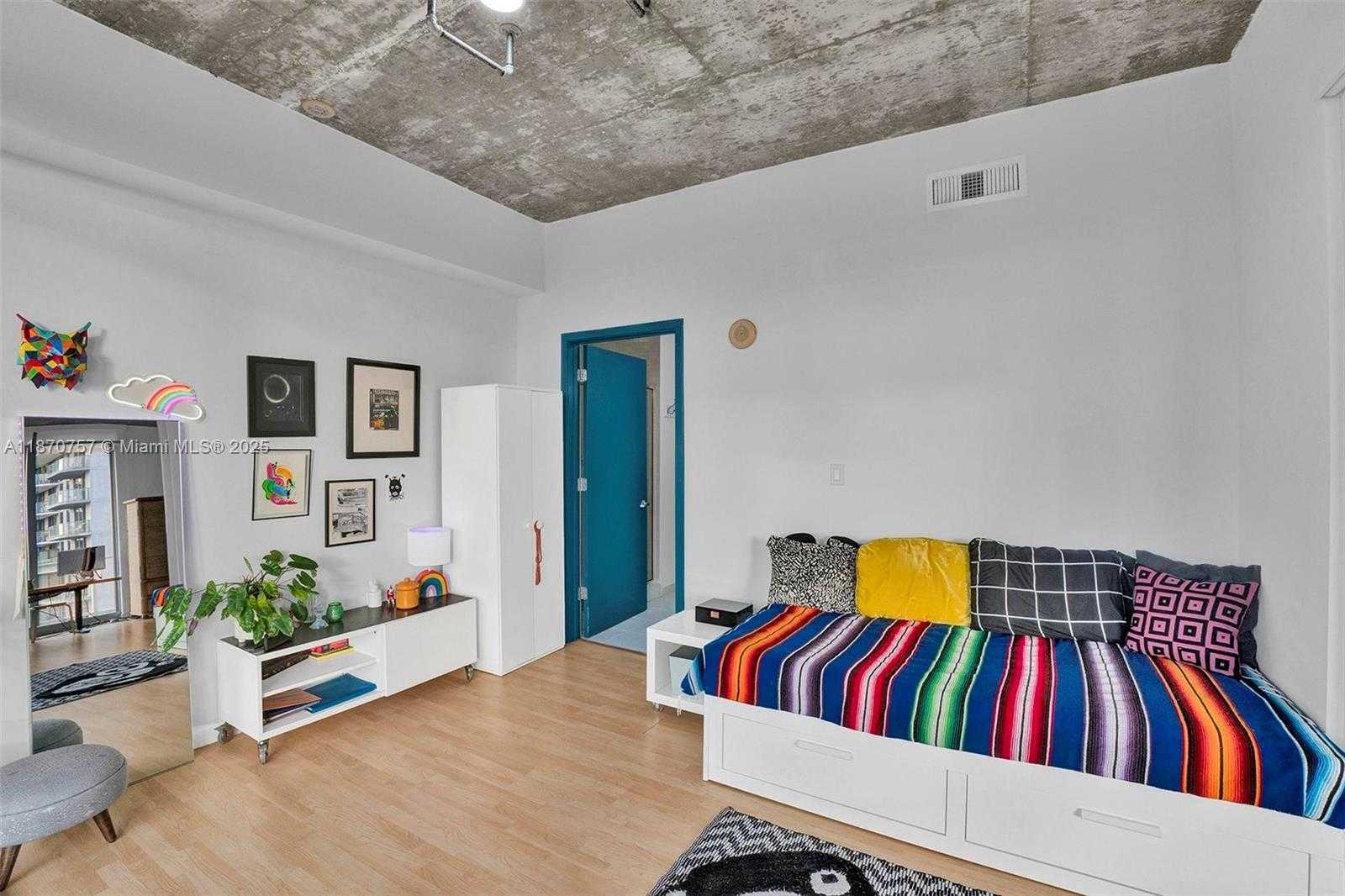 Small Image of 3470 EAST COAST AVE #H2705, Miami Number 9