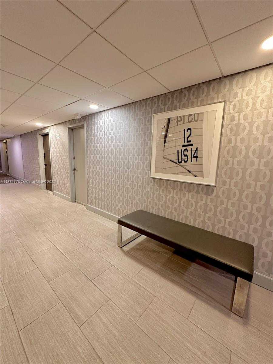 Small Image of 300 BAYVIEW DR #701, Sunny Isles Beach Number 34