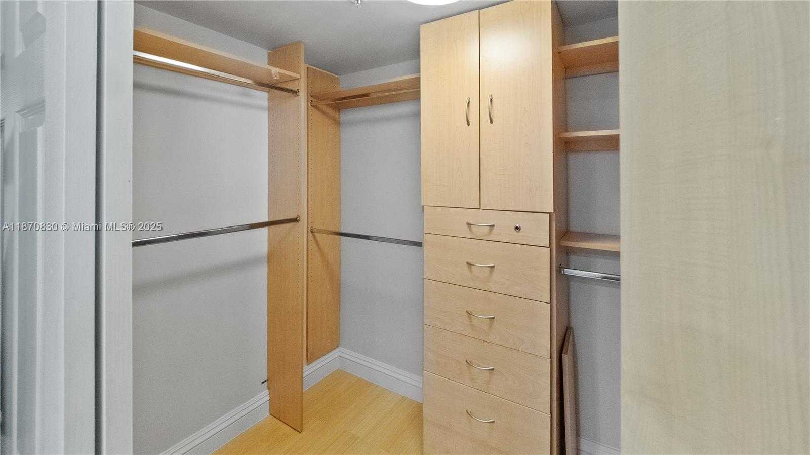 Small Image of 3370 HIDDEN BAY DR #2010, Aventura Number 21