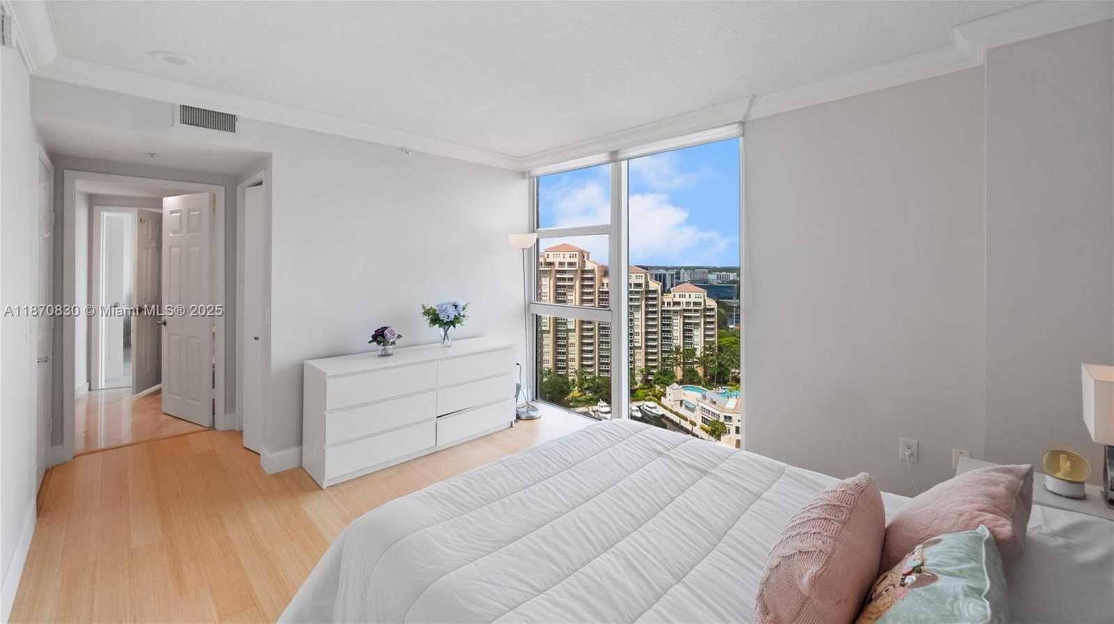 Small Image of 3370 HIDDEN BAY DR #2010, Aventura Number 27