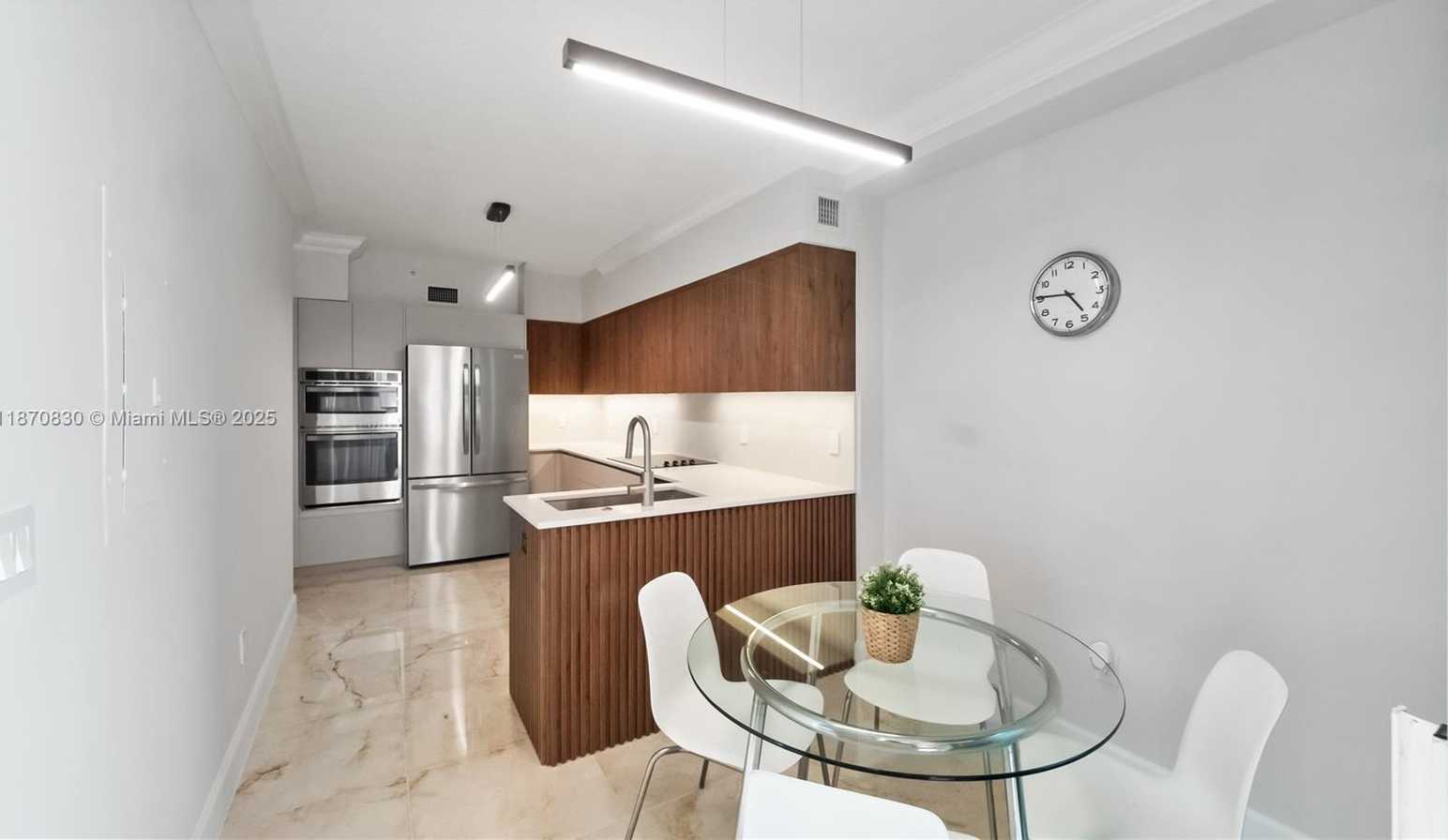 Small Image of 3370 HIDDEN BAY DR #2010, Aventura Number 9