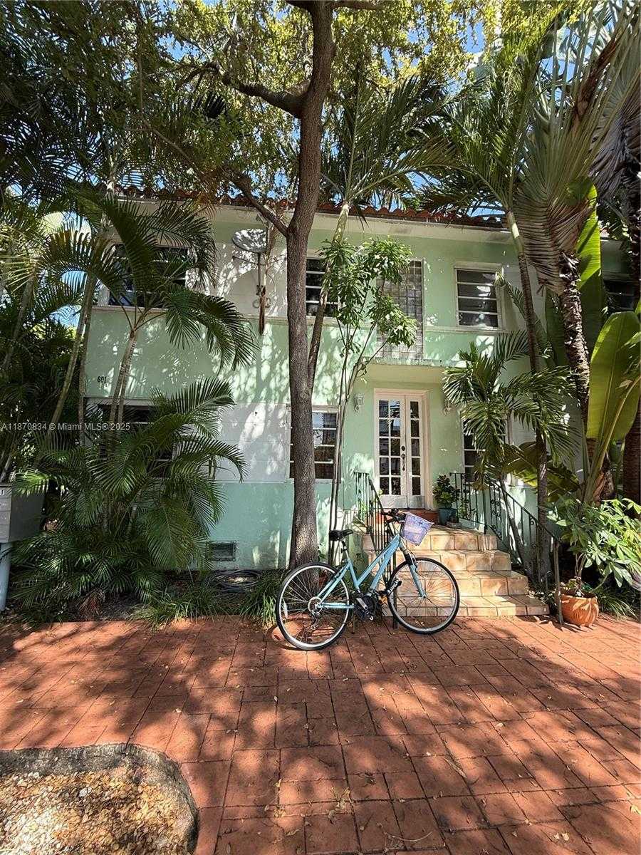 Small Image of 601 MICHIGAN AVE #3, Miami Beach Number 12