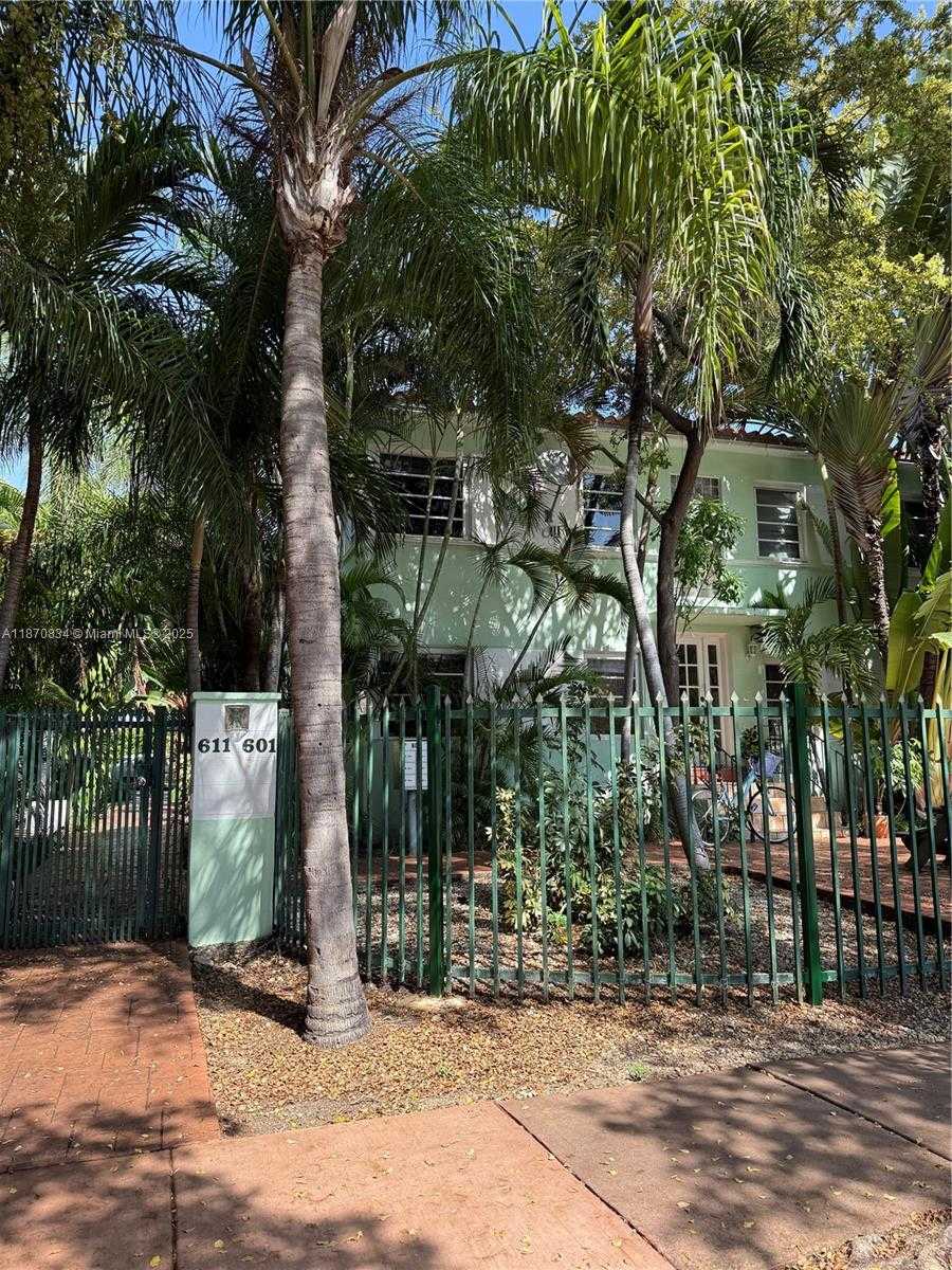 Small Image of 601 MICHIGAN AVE #3, Miami Beach Number 13
