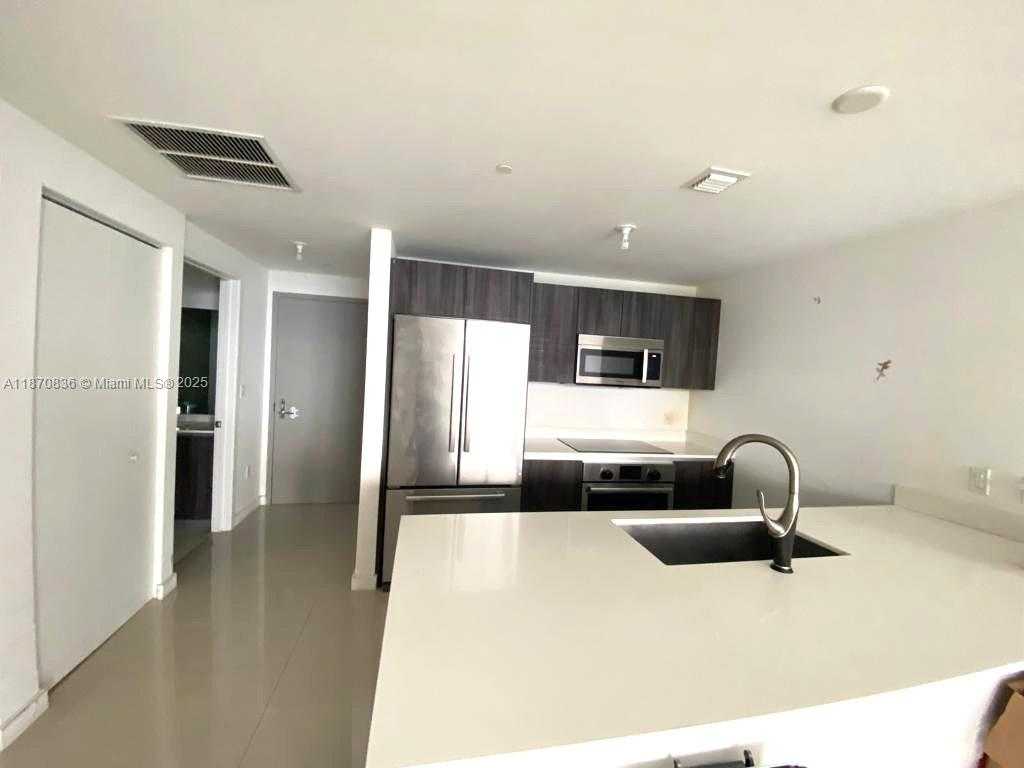 Small Image of 488 NORTH EAST 18TH ST #4905, Miami Number 3