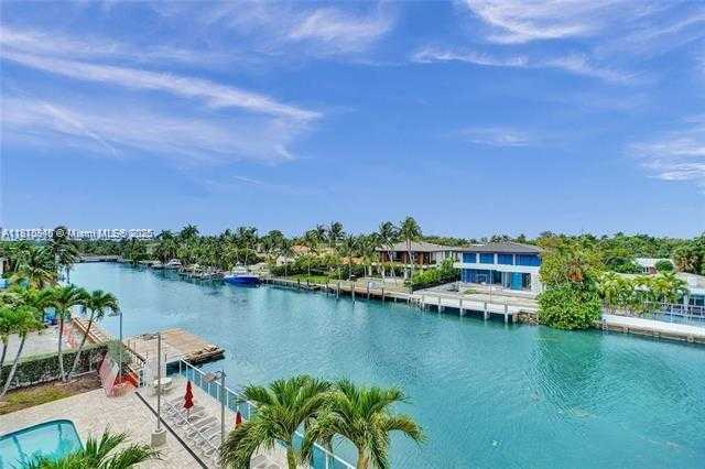 Small Image of 9800 WEST BAY HARBOR DR #401, Bay Harbor Islands Number 27
