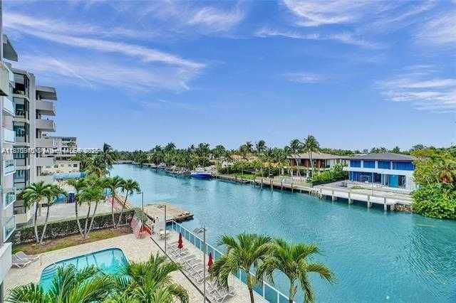 Small Image of 9800 WEST BAY HARBOR DR #401, Bay Harbor Islands Number 29